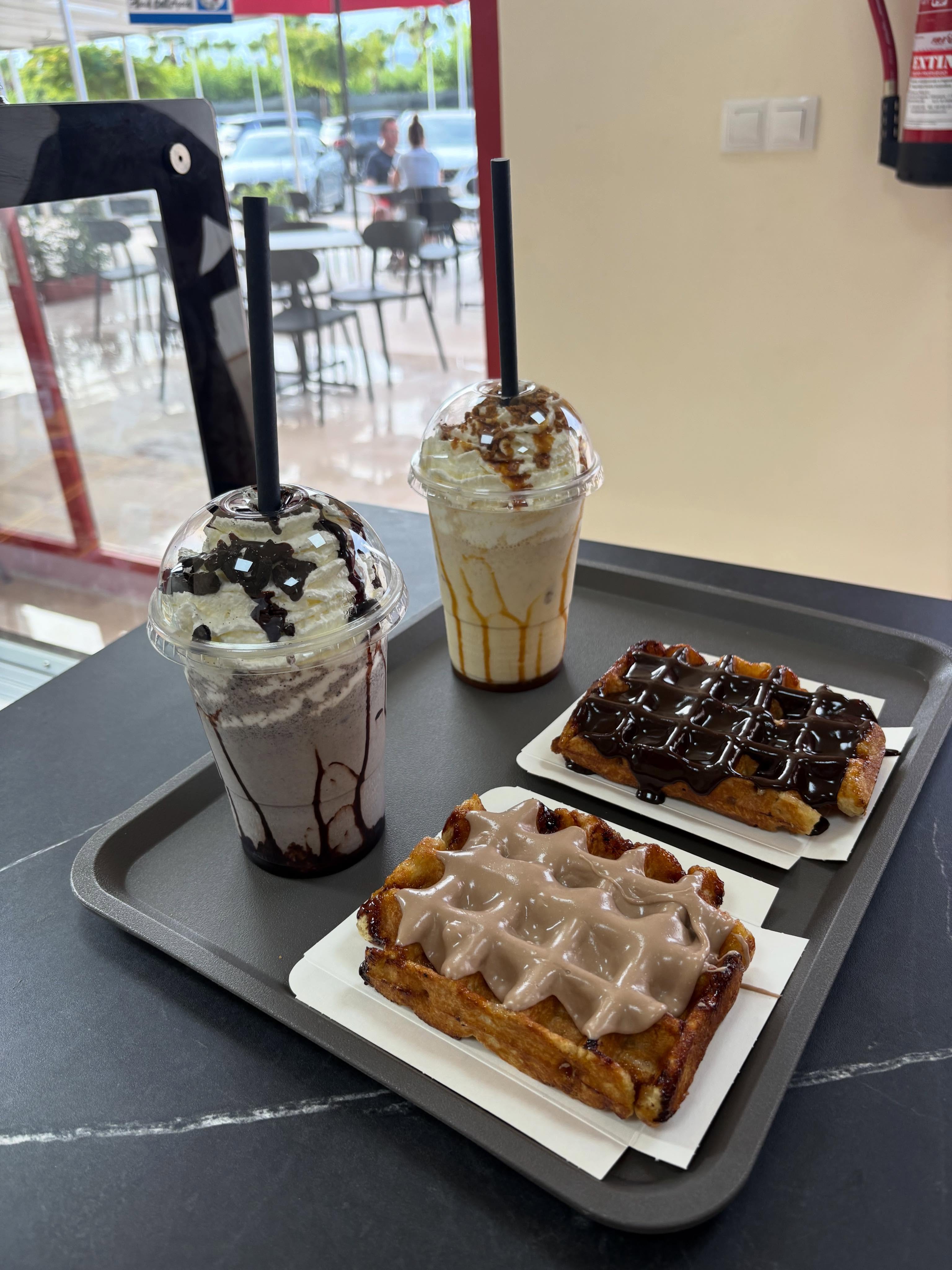 Los Gofres Hermanos - 15